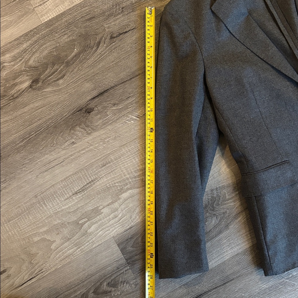 J. Crew Men's Grey Unstructured Ludlow Suit - 42R - Picture 9 of 10
